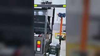 Torre de luz de vigilancia de seguridad, visión nocturna infrarroja, remolque plegable, iluminación Solar montada